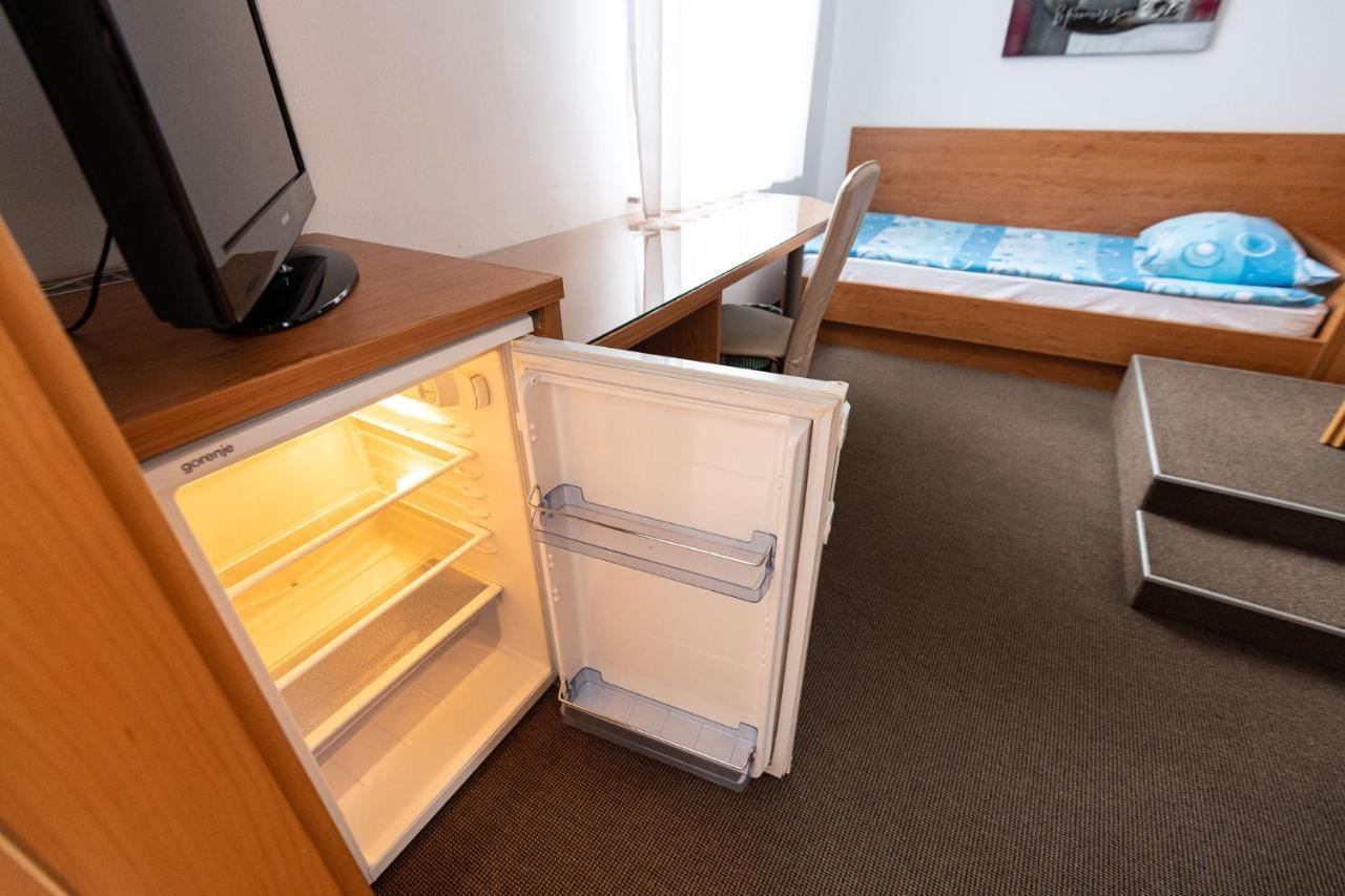 Apartmaji In Sobe Ramar Straza Exteriör bild